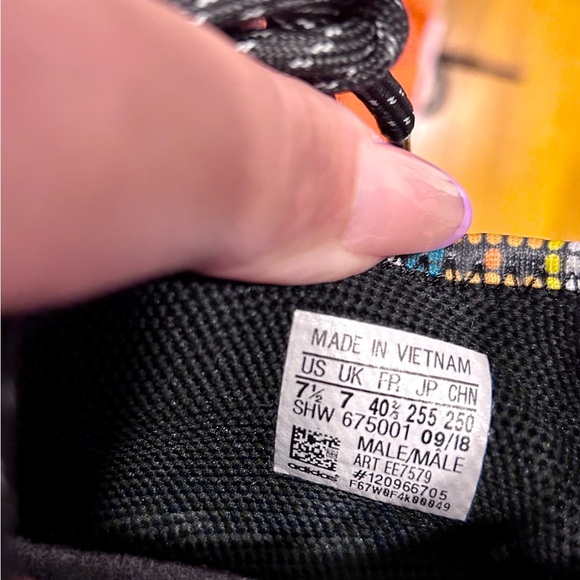 Pharrell Adidas - Picture 2 of 3